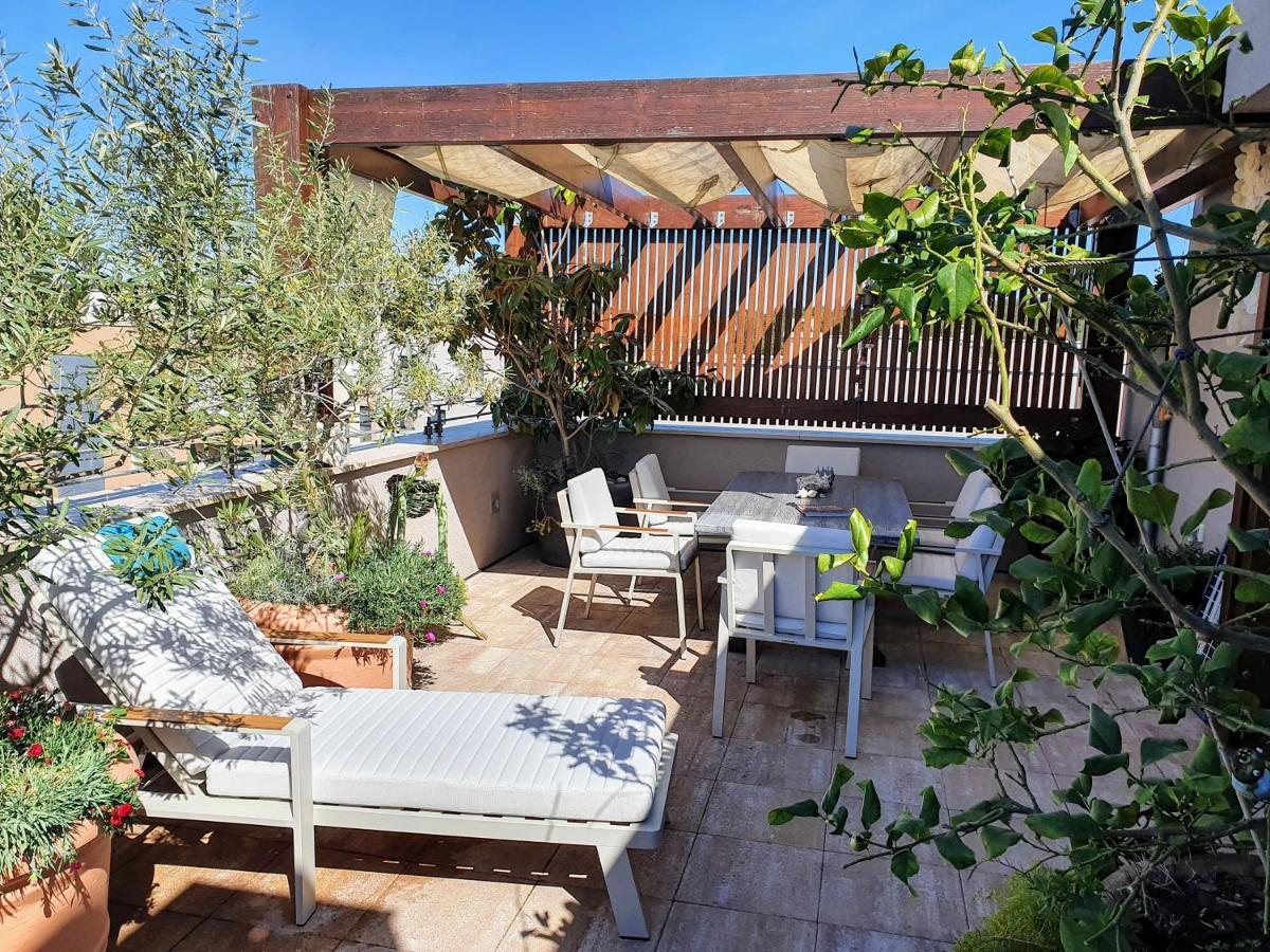 Apartment Garden Terrace Zara Esterno foto