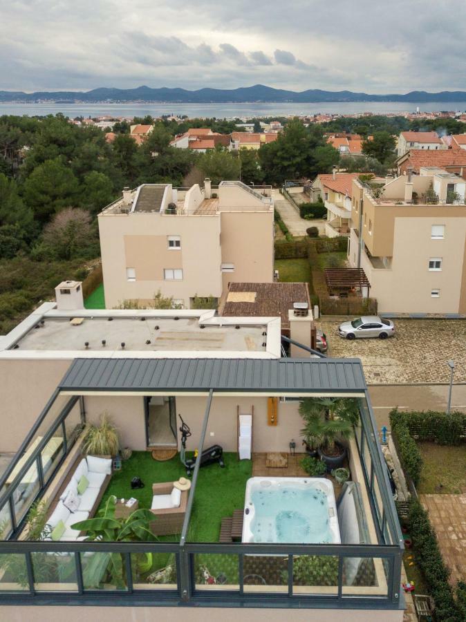 Apartment Garden Terrace Zara Esterno foto
